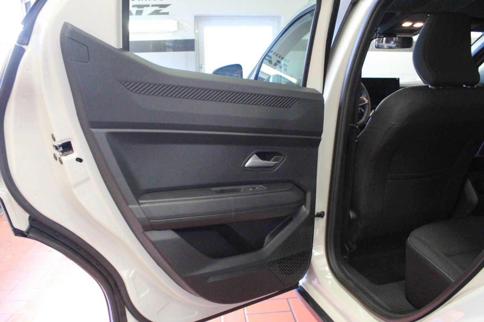 Fahrzeugabbildung Dacia Duster mild Hybrid 140 Journey *Winter-Plus-Pak*