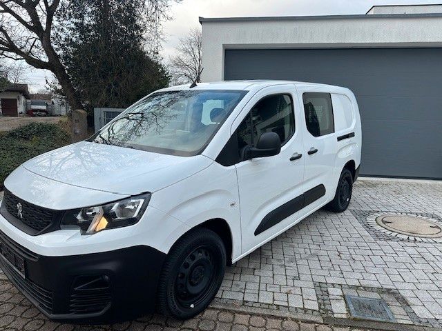 Peugeot Partner Pro FlexCab L2 Apple CarPlay