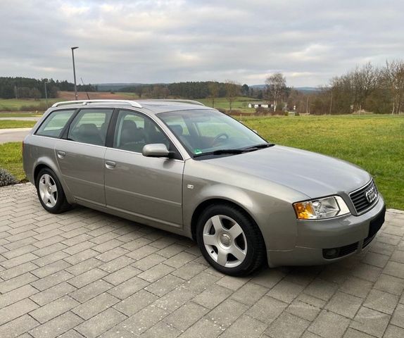 Audi A6 Avant 2.5 TDI 2Hand service Nur Audi Tpo FZ