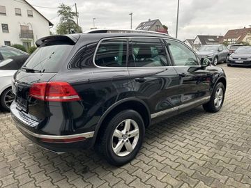 Volkswagen Touareg - 5