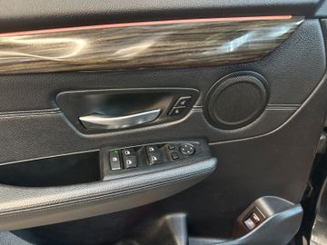 BMW 225 Active Tourer *Luxury Line*HuD*AHK*