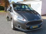 Ford Fiesta Titanium Erst 48Tkm   SHZ.   FSH   TOP   - Ford Fiesta Gebrauchtwagen in Halle