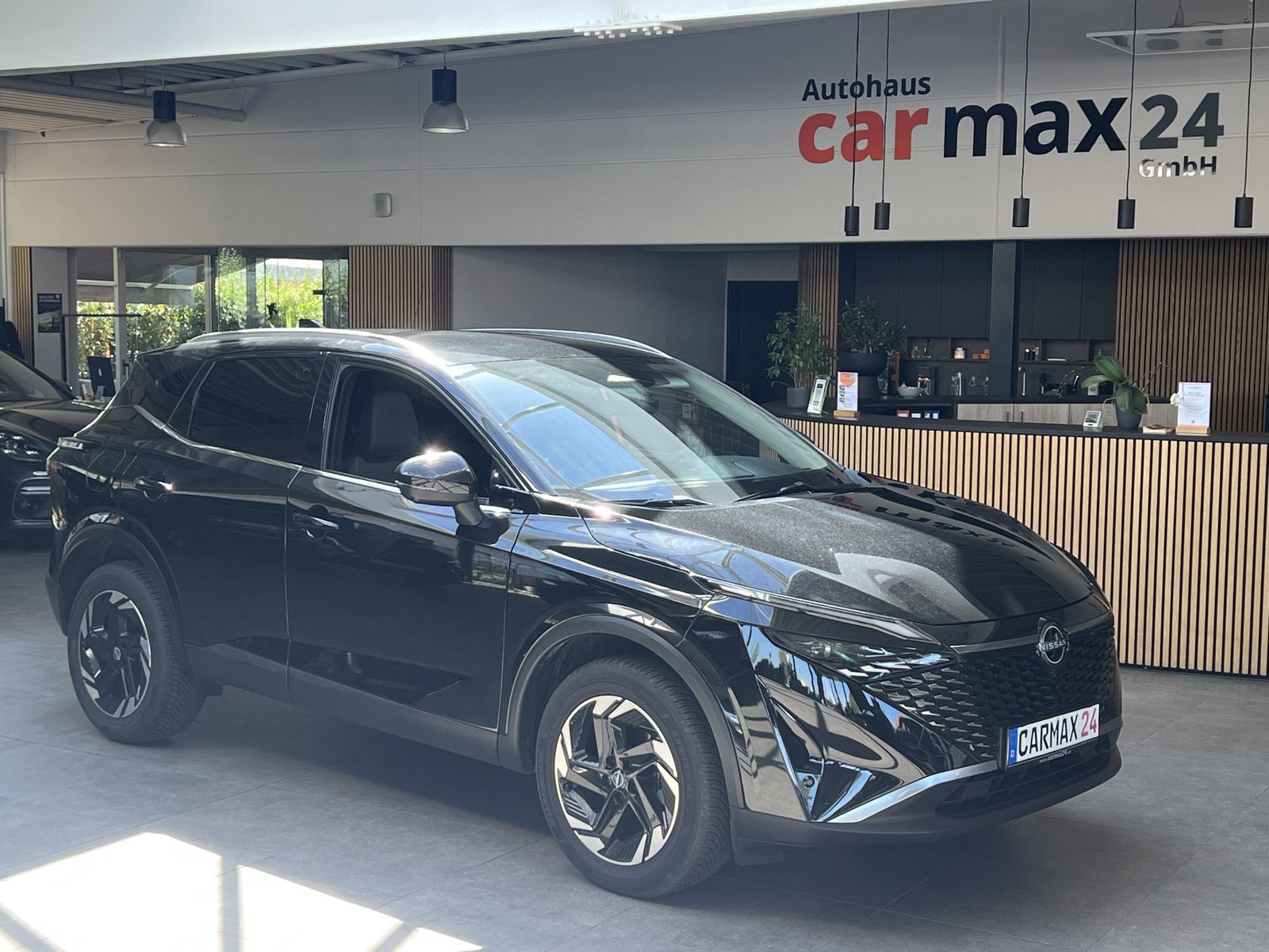 Nissan Qashqai - 1