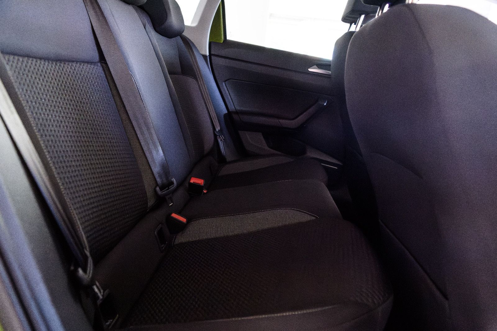 Fahrzeugabbildung Volkswagen Taigo Life+LED+KAMERA+SHZ+GJR+DIGIT.TACHO+ACC+IQ