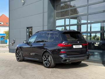 BMW X7 - 8