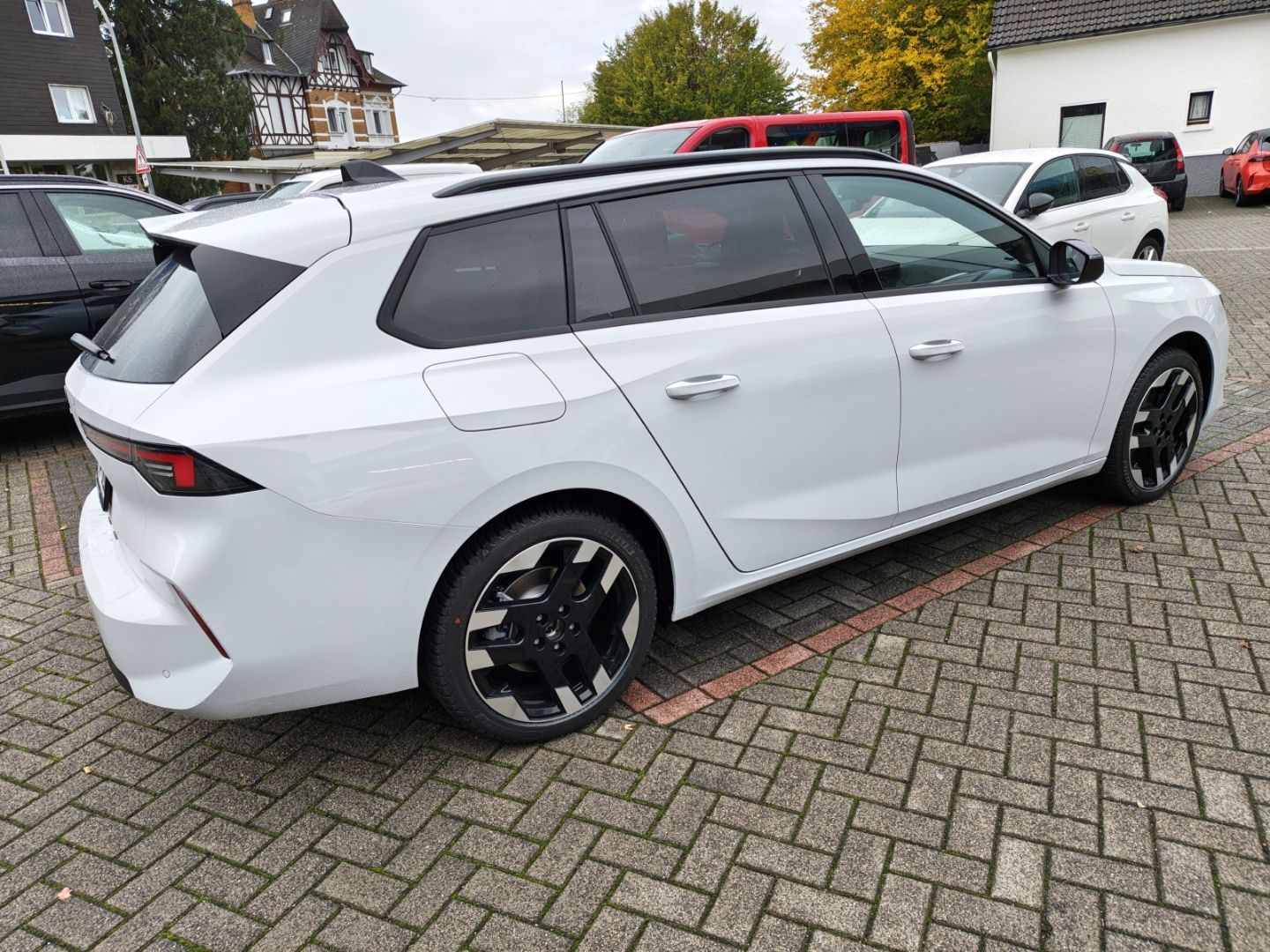 Opel Astra Sports Tourer Electric imagem 2