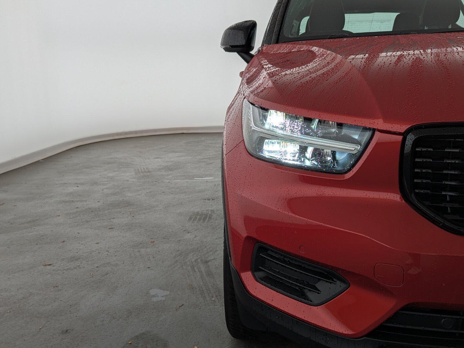 Volvo XC40 XC 40 T3 2WD R-Design (EURO 6d) LED+NAVI+SHZ+RFK, миниатюра 3