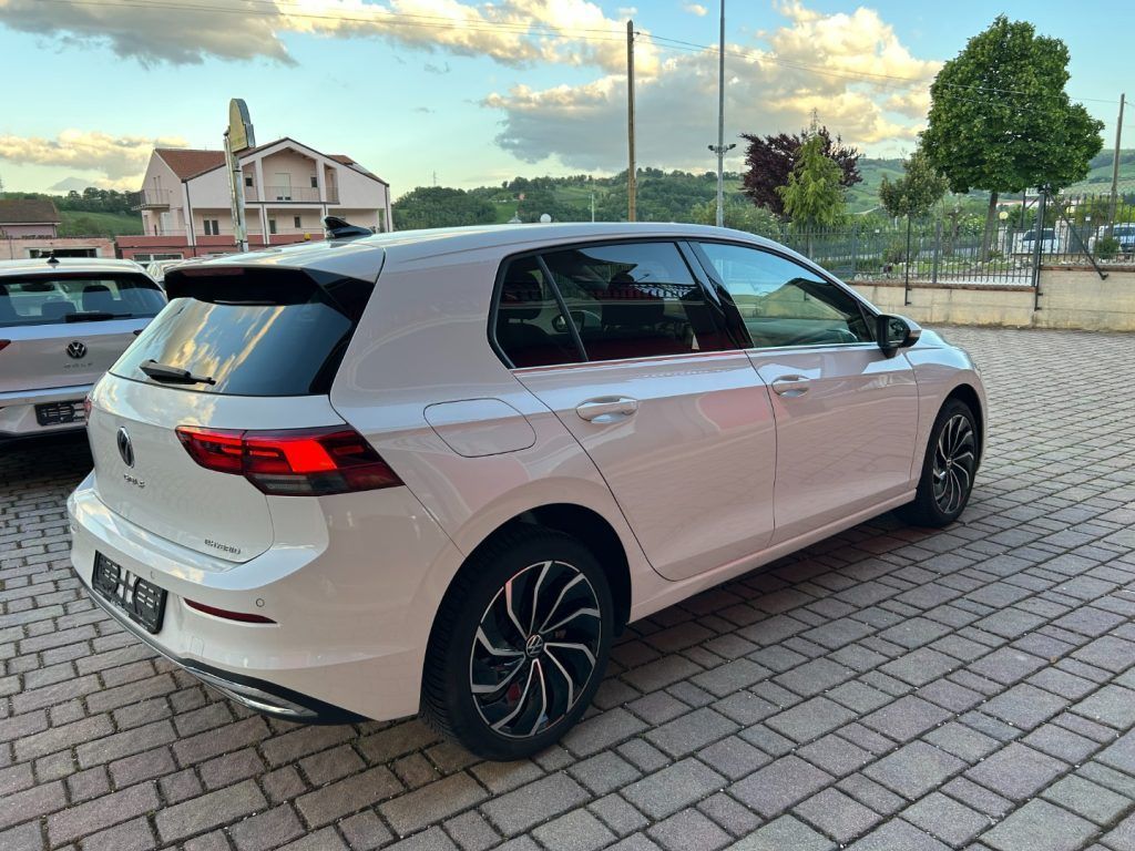 Volkswagen Golf 1.4 TSI eHYBRID 204 CV DSG Style imagem 3