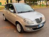 Lancia Ypsilon 1.3 Multijet 72.000km semiautomat - Lancia Ypsilon mit Halbautomatikschaltung