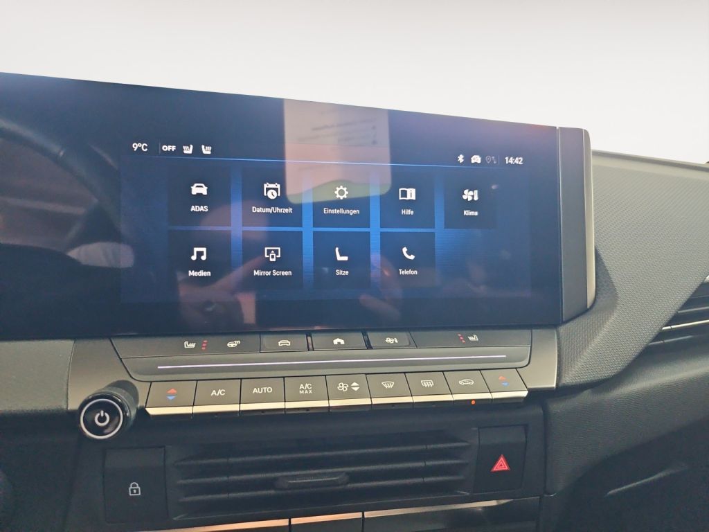 Fahrzeugabbildung Opel Astra Sports Tourer 1.2 Turbo Automatik GS