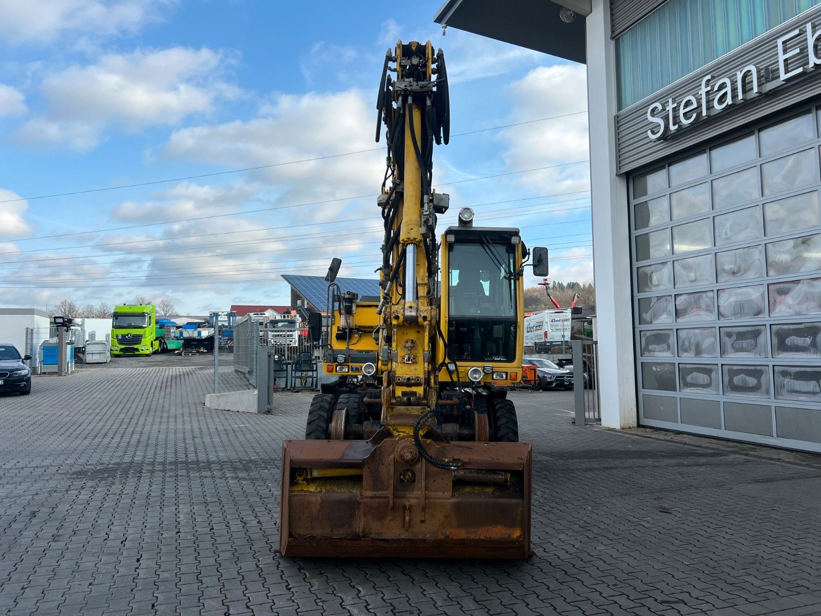 Fahrzeugabbildung Liebherr A 900 C ZW Litronic / 18.866h / 2008