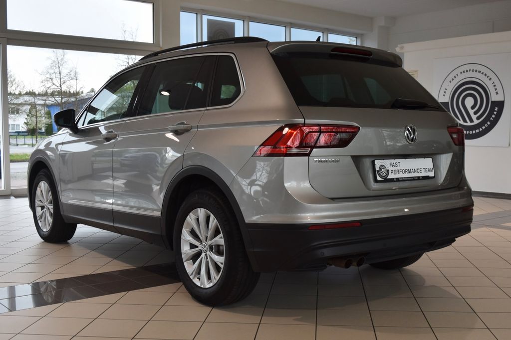VW Tiguan 1.5 TSI~Navi~LED~Kamera~Keyless Go~Apple VW Tiguan 1.5 TSI~Navi~LED~Kamera~Keyless Go~Apple