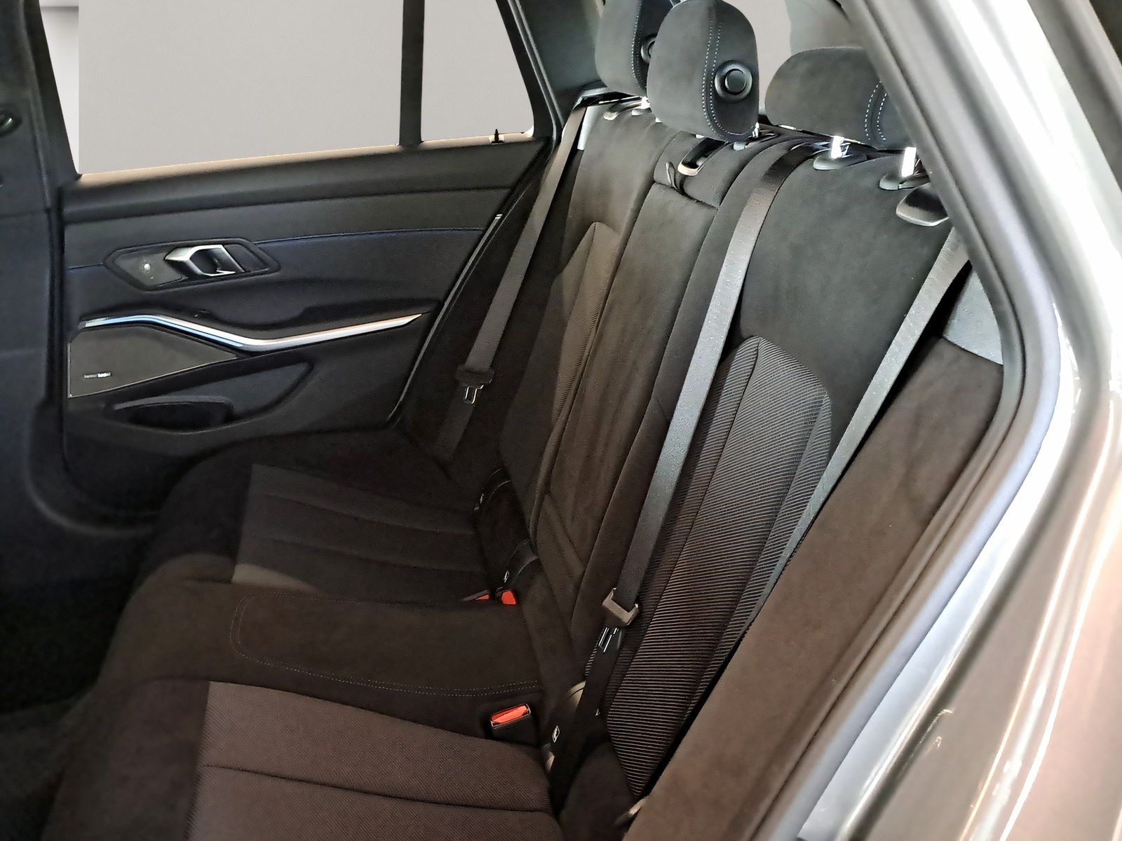 BMW 330 - Bild 6