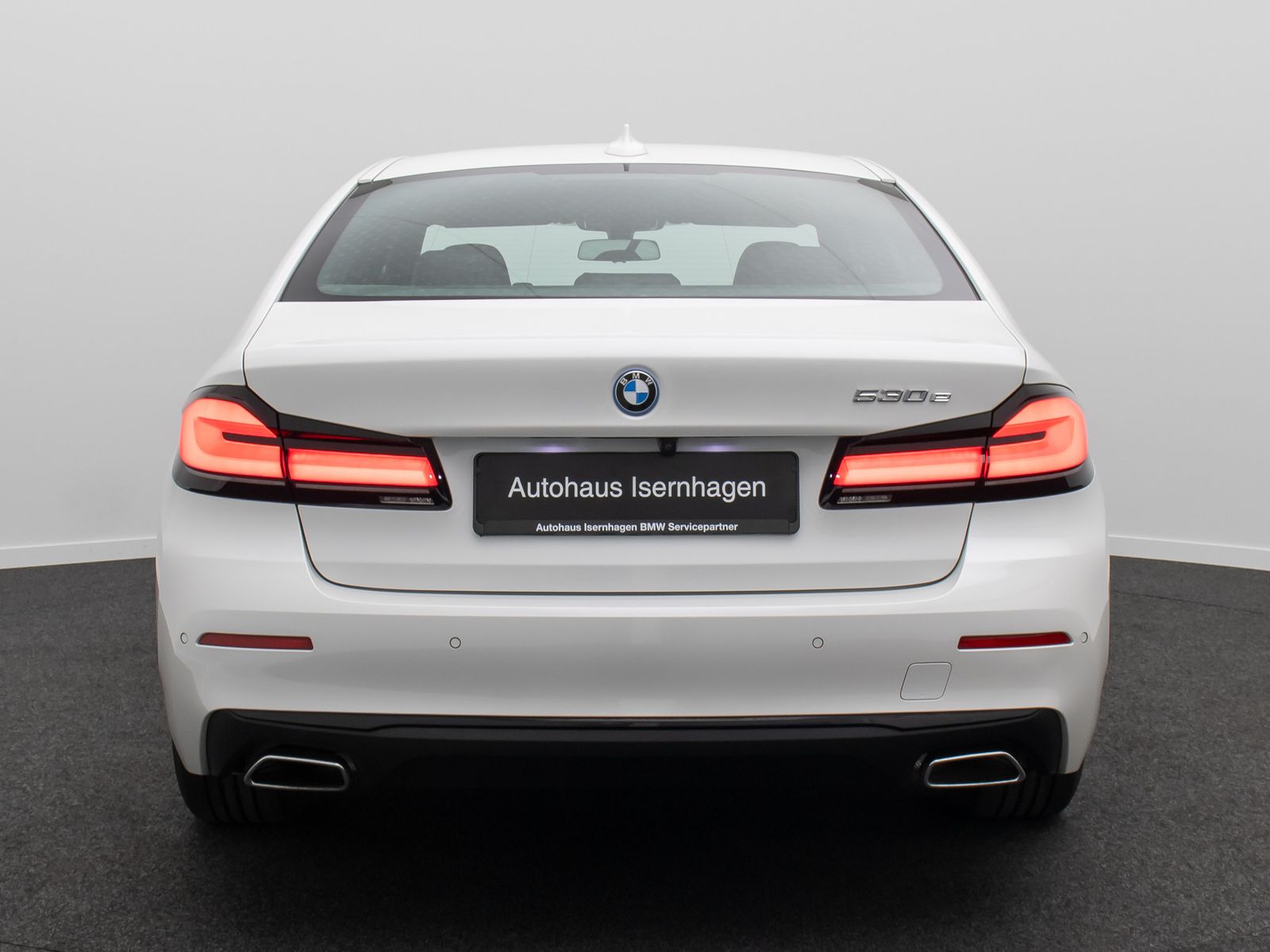 Fahrzeugabbildung BMW 530e ACC 360° HUD DAB Memory Alarm Leder Sport