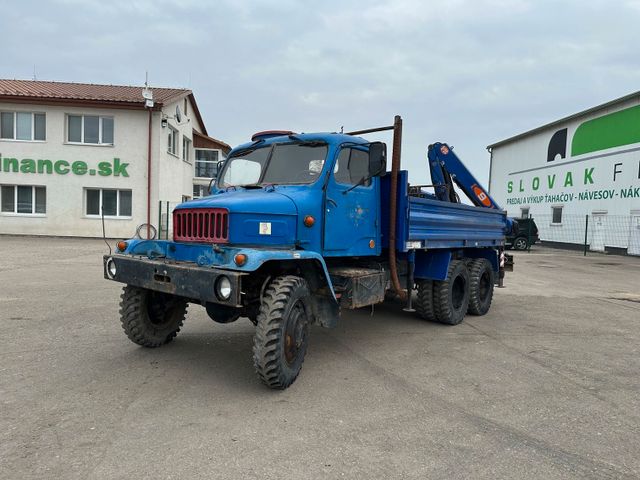 Autres PRAGA V3S 6x6 with crane vin 065