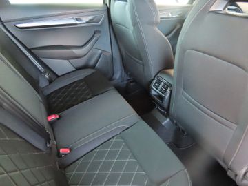 Fotografie 10 des Skoda Karoq Sportline 1.5 DSG 5-J.Garantie Matrix Navi