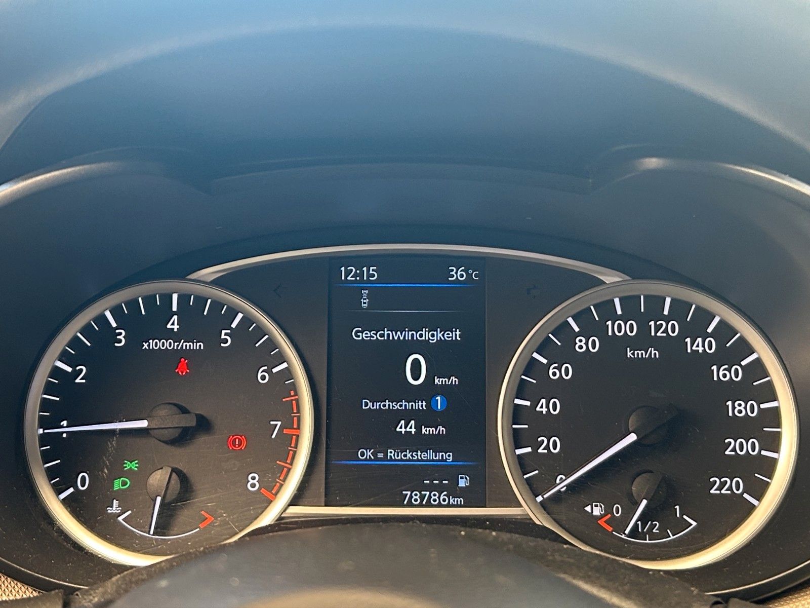 Fahrzeugabbildung Nissan Micra N-Way Navi/Kamara/5Türig