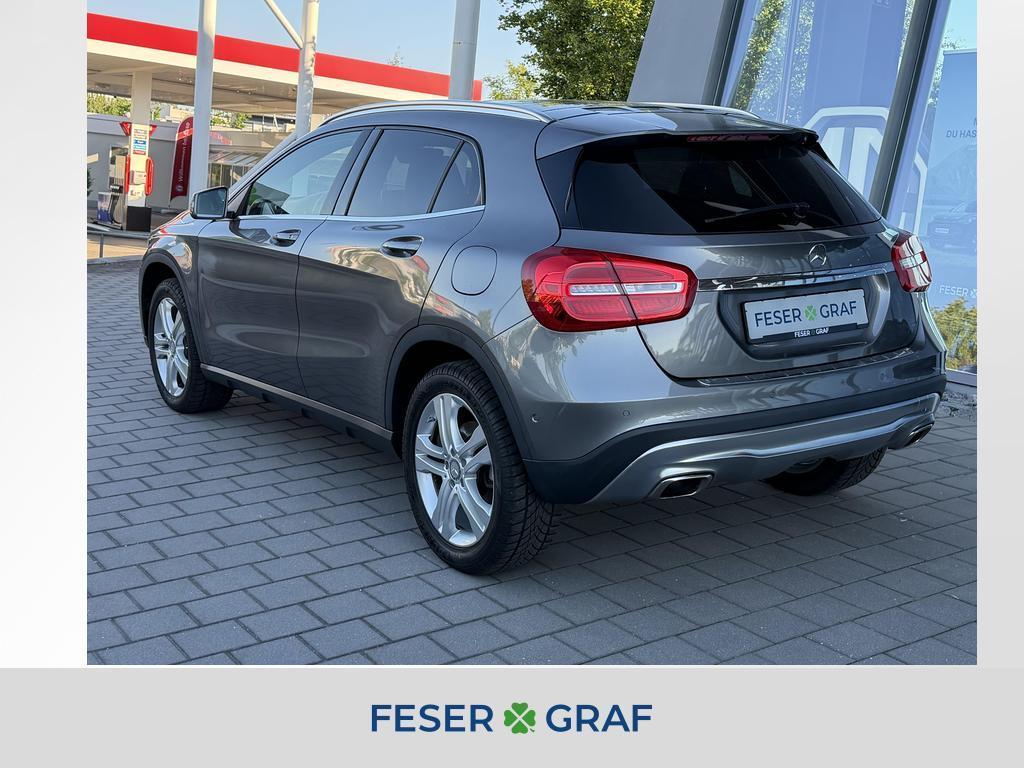 Mercedes-Benz GLA 200 Score *Pano*Kamera*Sitzhzg*8-fach*