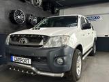 Toyota Hilux Double Cab 4x4 - Toyota Hilux in Duisburg
