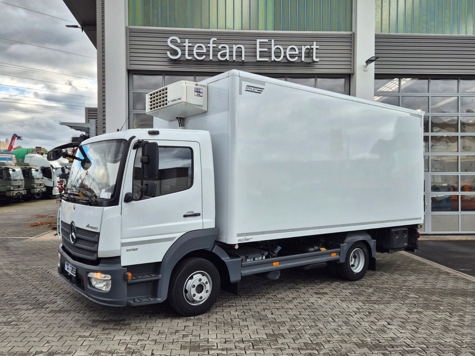 Fahrzeugabbildung Mercedes-Benz Atego 818 L 4x2 LBW ThermoKing V-600