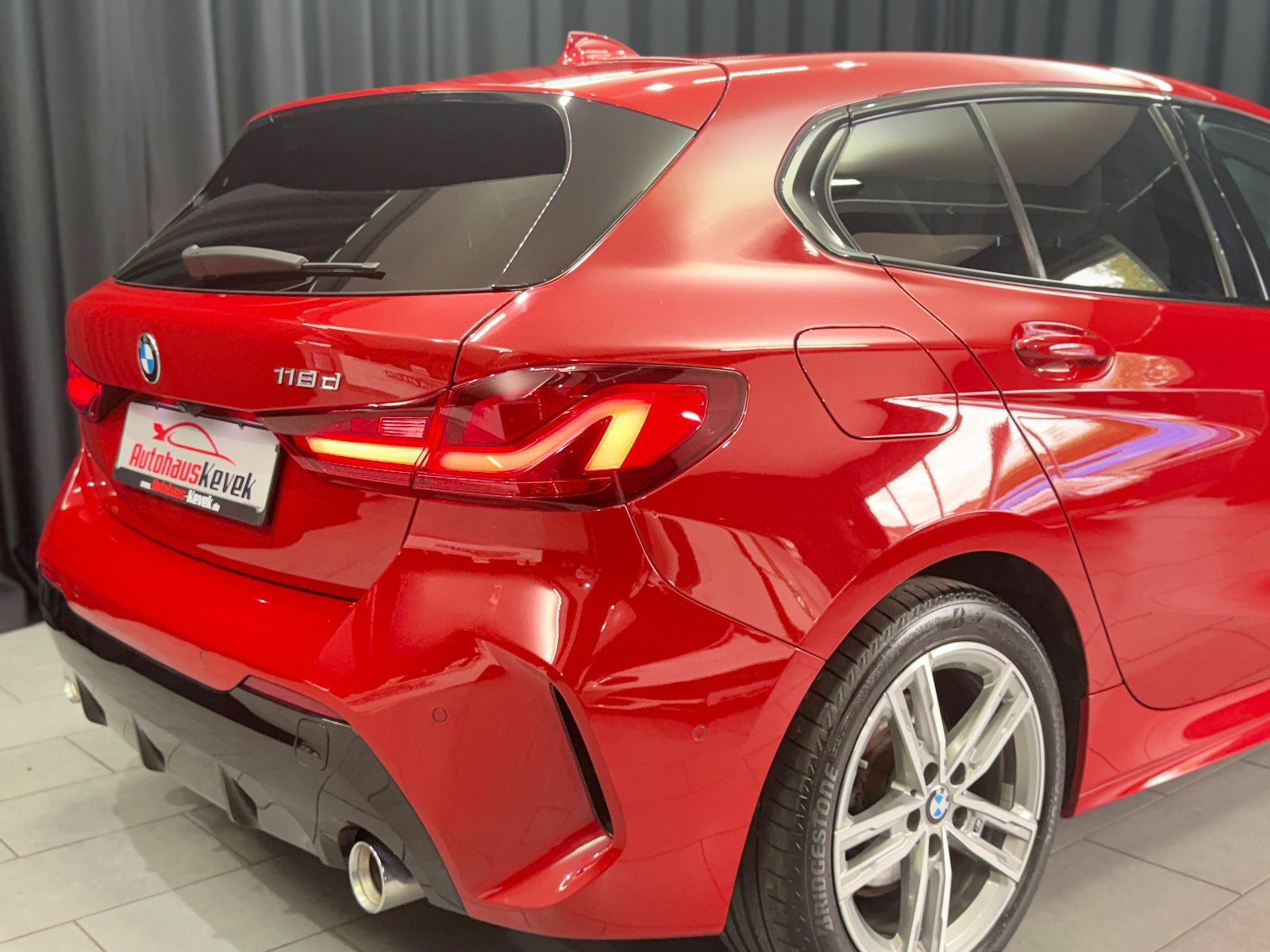Fahrzeugabbildung BMW 118 d M Sport|HIFI|RF-CAM|DIG-TACHO|NAVI