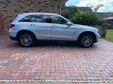 Mercedes-Benz GLC 350 e 4MATIC Autom. - AHK - Burmester - Allw - silberne Mercedes-Benz GLC 350