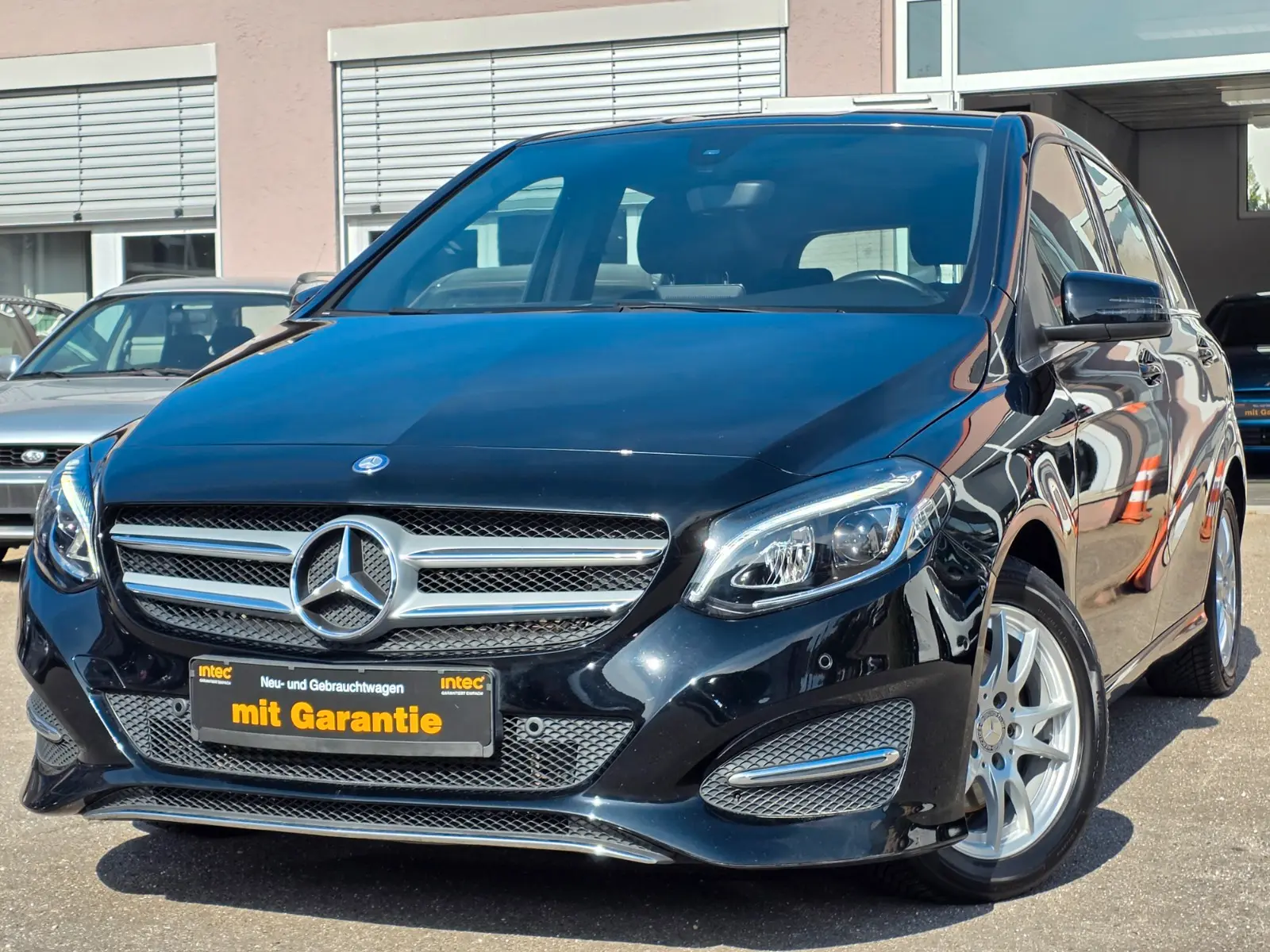 Mercedes-Benz STYLE B 180*AUTOMATIK*NAVI*BT*SHZ*SCHHFT*KLIMA*
