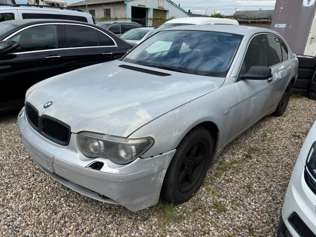 BMW 745i Motor läuft super, Getriebe schaltet nicht.