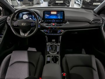 Hyundai i30 cw 1.6 Trend Navi Spurhalteassistent Kamera