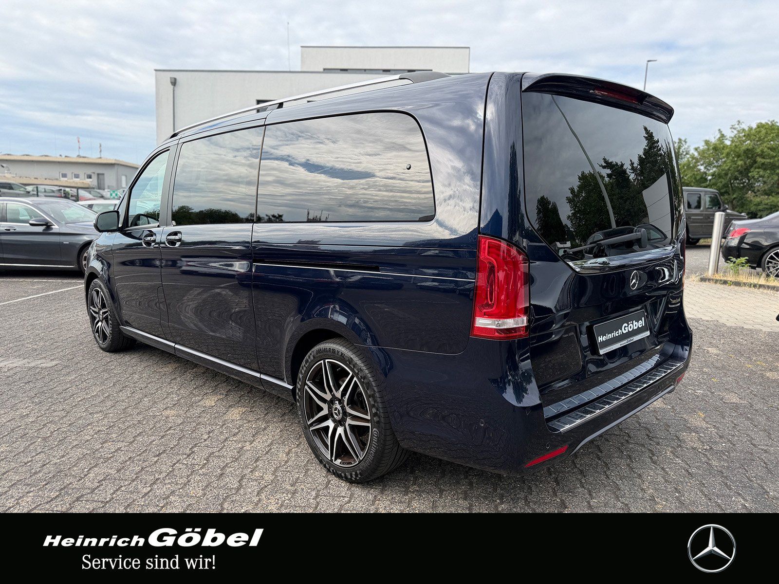 Fahrzeugabbildung Mercedes-Benz V 300 d Avantgarde Edition2020 4MA extralang