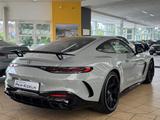 Mercedes-Benz AMG GT 63 4M+ *LiFT*CARBON*PANO*360°HuD*KERAMiK* - Mercedes-Benz AMG GT aus 2025