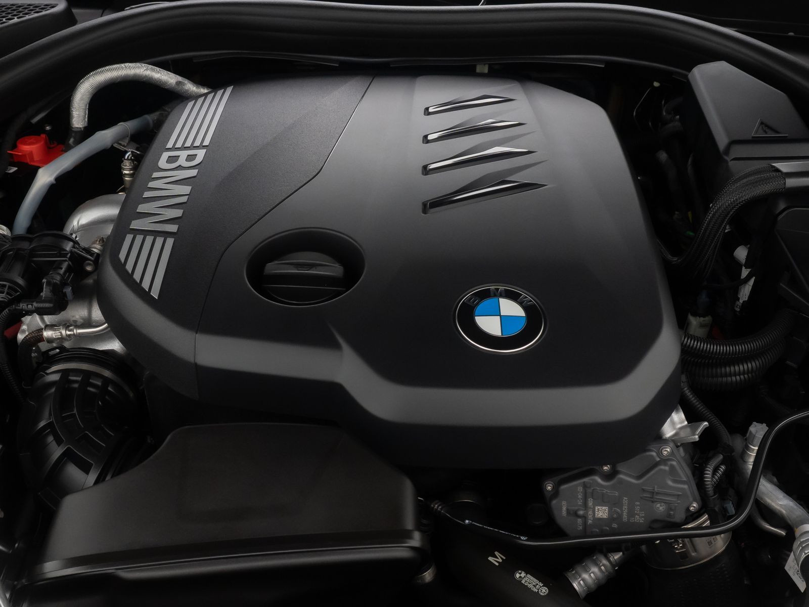 Fahrzeugabbildung BMW 520d M Sport 360&deg;H/K Alarm DAB HUD Bel&uuml;ftung 19"