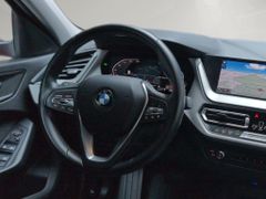 BMW 116 i Aut. Advantage HuD LiveCo LED PDC