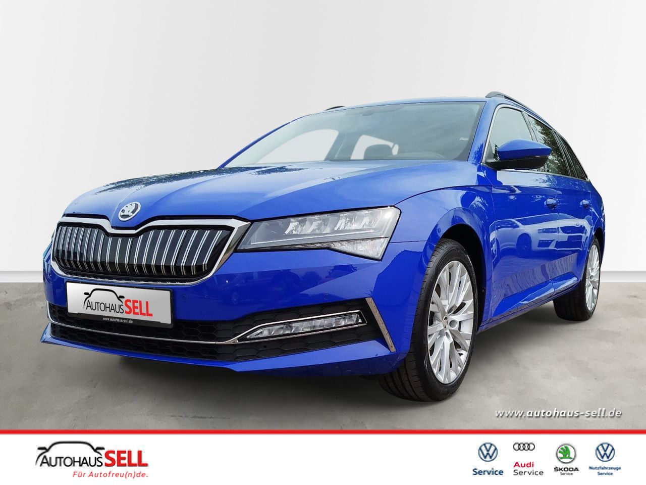 Fahrzeugabbildung SKODA Superb Combi Ambition iVTS115/1.4A6F, Navi