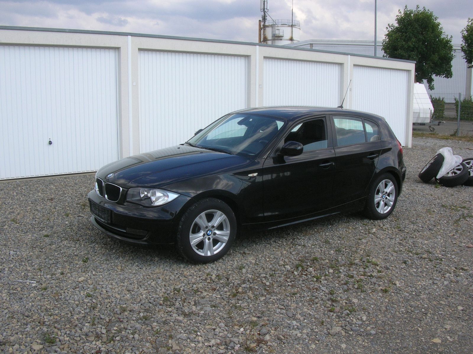 BMW BMW 118 i - Limousine - 1.Hand - Klima - PDC