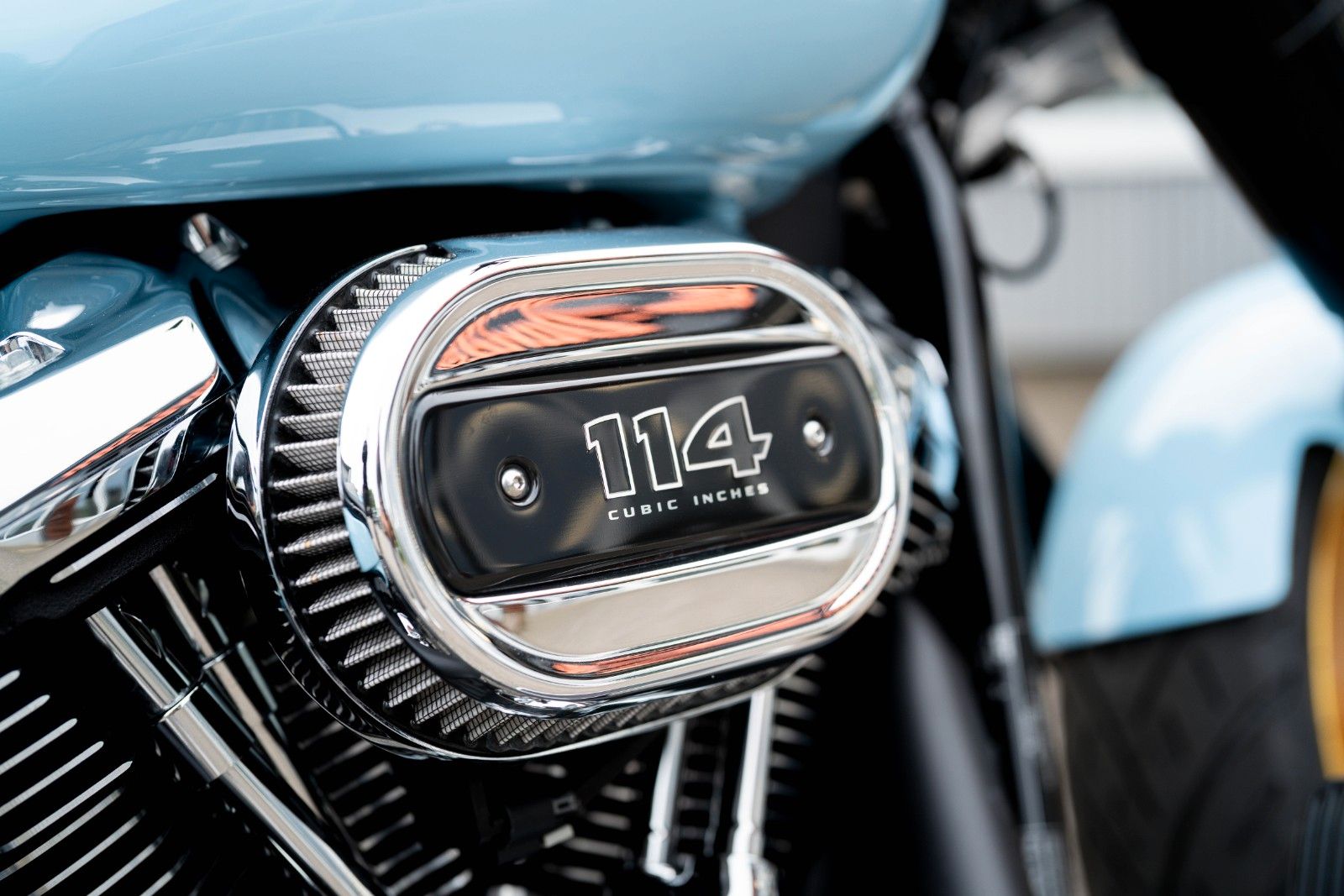Fahrzeugabbildung Harley-Davidson Light Blue FAT BOY FLFBS 114 - Jekill & Hyde-