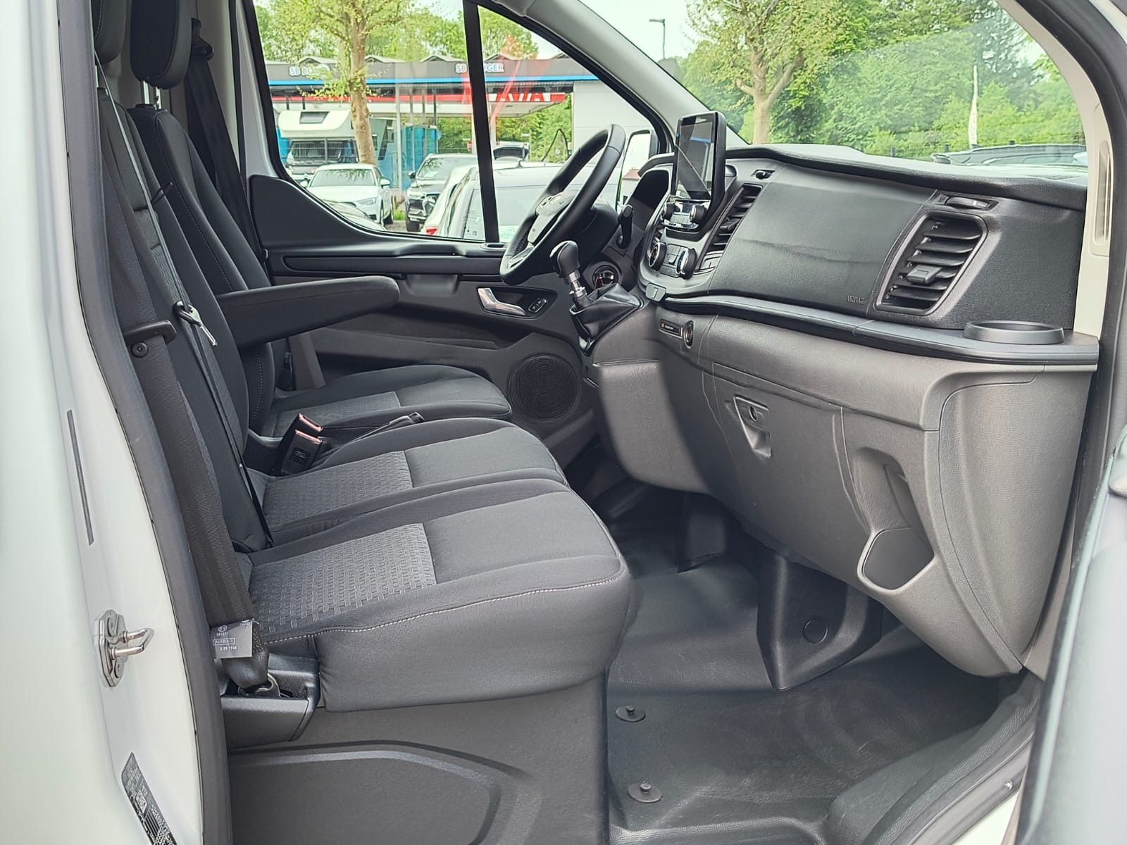 Fahrzeugabbildung Ford Transit Custom 320 L2 TEMP/NAVI/KAM/KLIMA/HOLZ