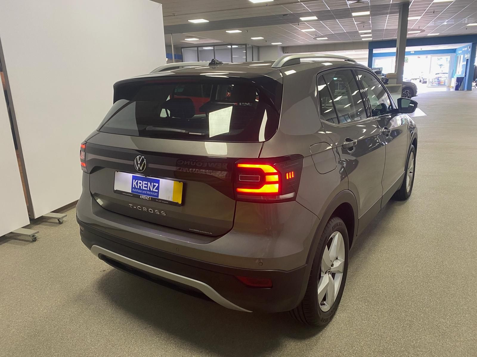 Fahrzeugabbildung Volkswagen T-Cross 1.0 TSI Style APP+KLIMA+ACC+RFK+PDC+NAVI