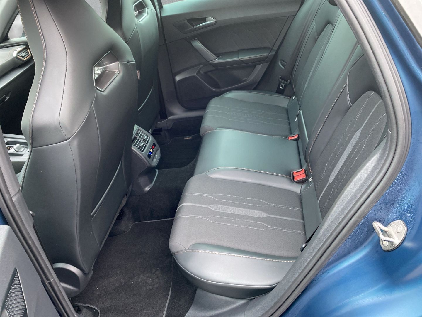 Fahrzeugabbildung CUPRA Formentor VZ 4Drive*NAVI*SHZ*RFK*PDC*Car-Play*