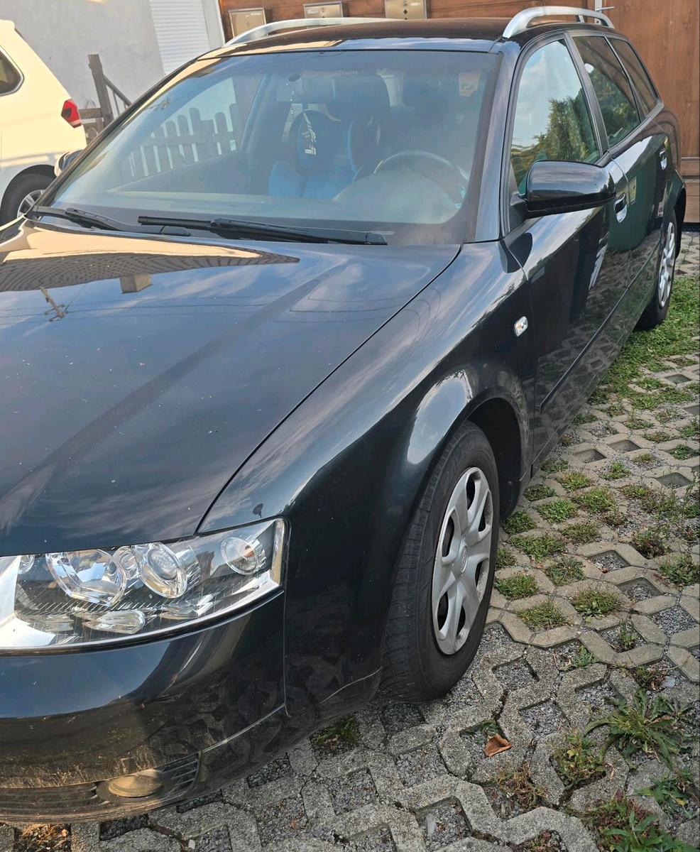 Audi A4 2004 — photo 10