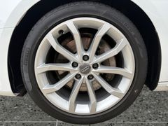 Fahrzeugabbildung Audi A4 Avant 40 TDI quattro S line -AHK*Navi*LED*SHZ