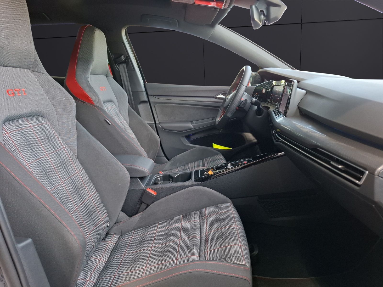 Fahrzeugabbildung Volkswagen Golf VIII GTI DSG Matrix Navi AID HUD Pano ACC R