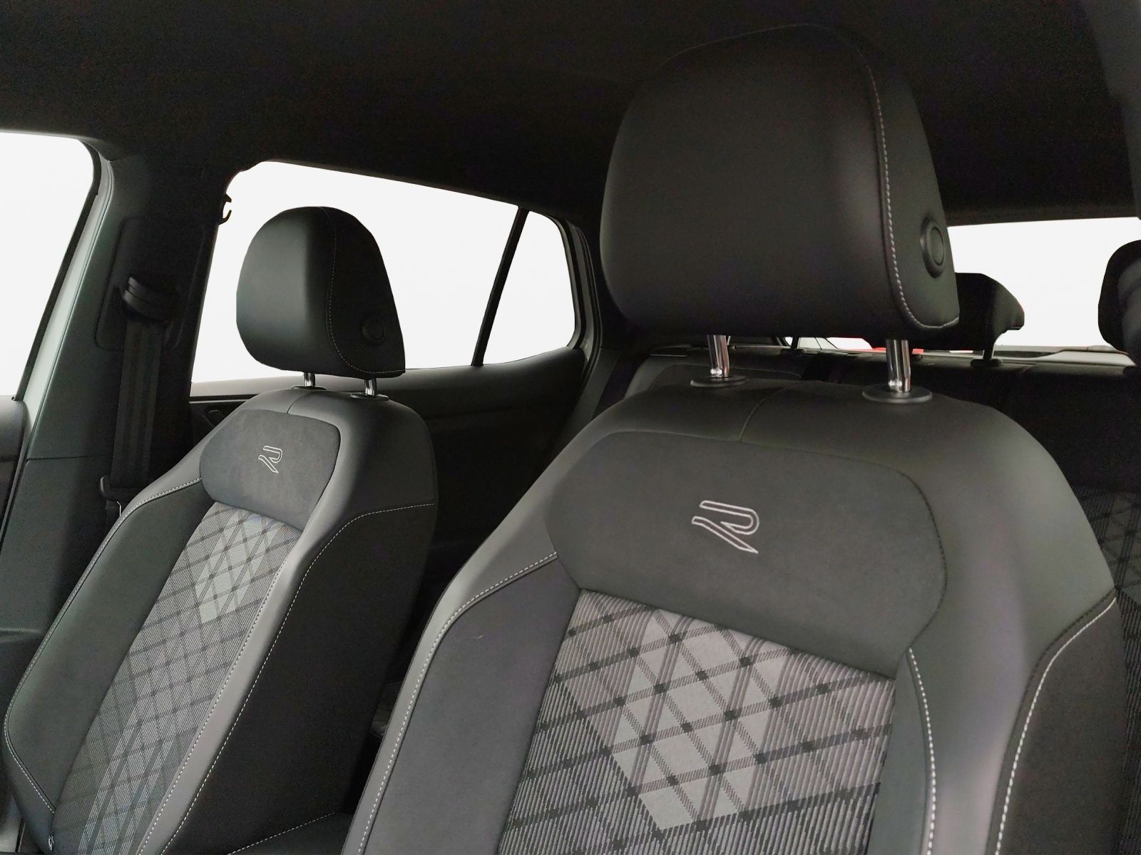 Volkswagen T-Cross - Bild 12