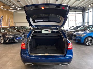 Mercedes-Benz C 300 T BlueTec Hybrid  h *LED*AHK*PANO*360°*