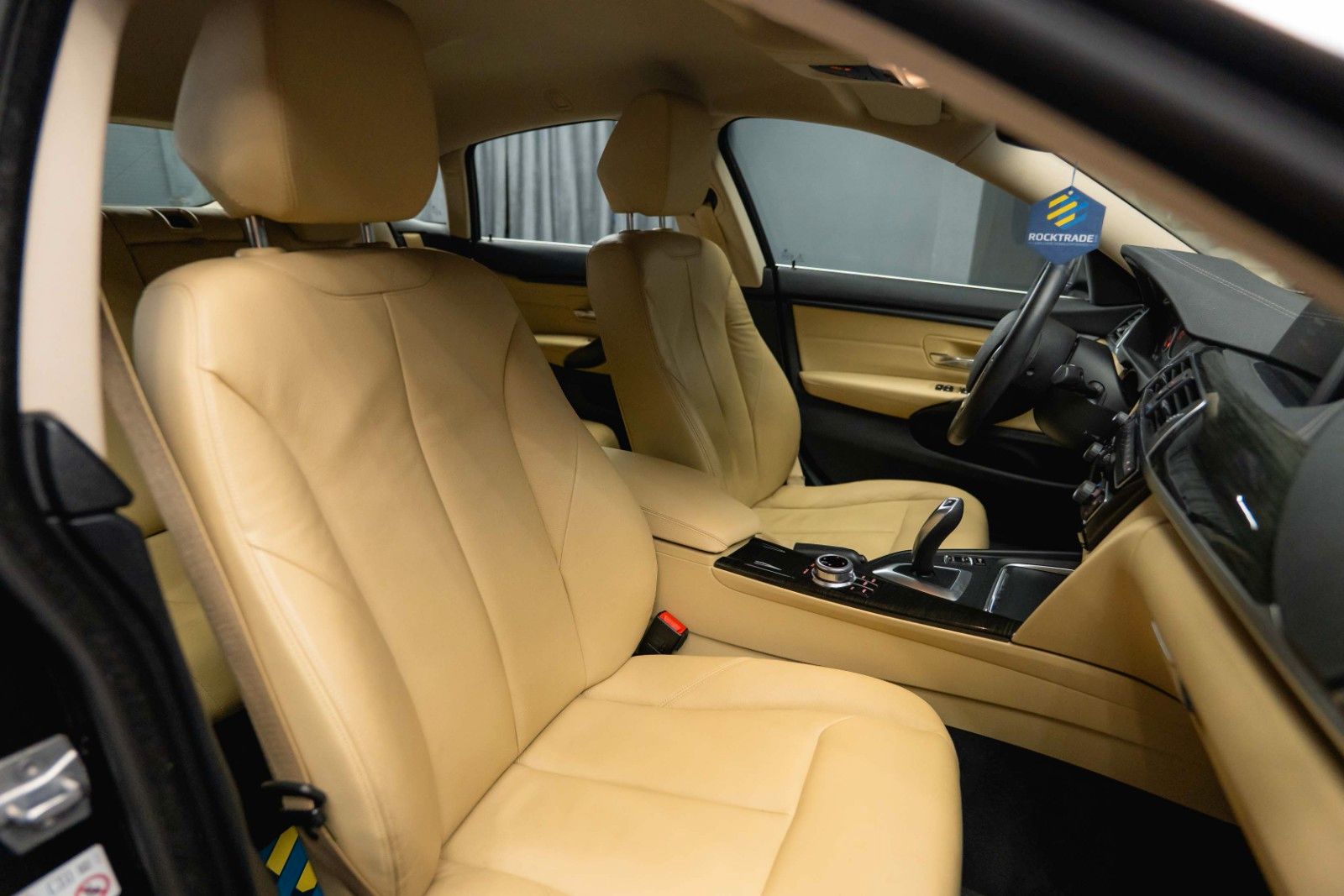 Fahrzeugabbildung BMW 420i Gran Coupé LCI Advantage | LED | Leder