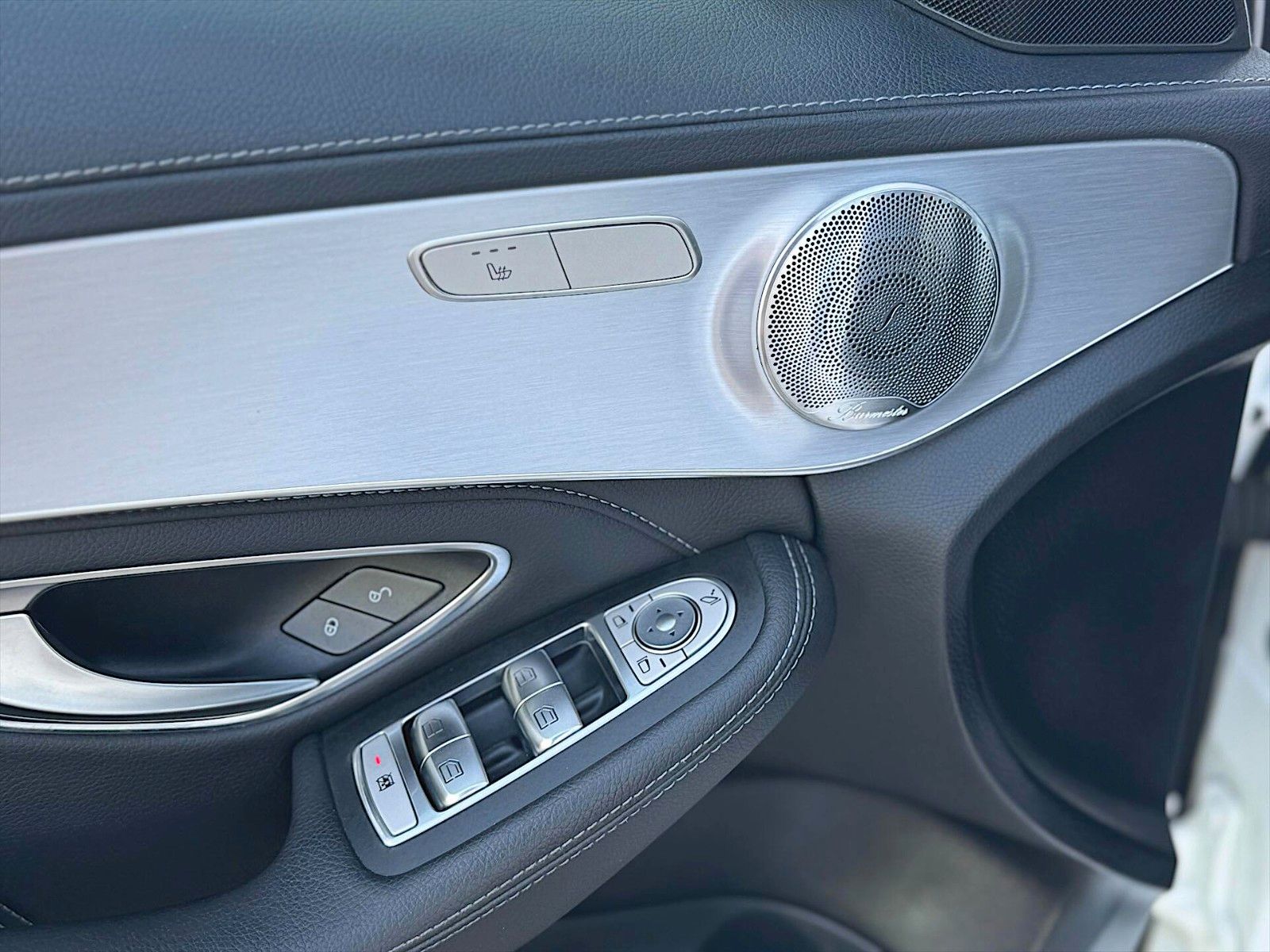 Fahrzeugabbildung Mercedes-Benz C 63 T AMG Night Paket *ACC*Pano*Burmester*LED*
