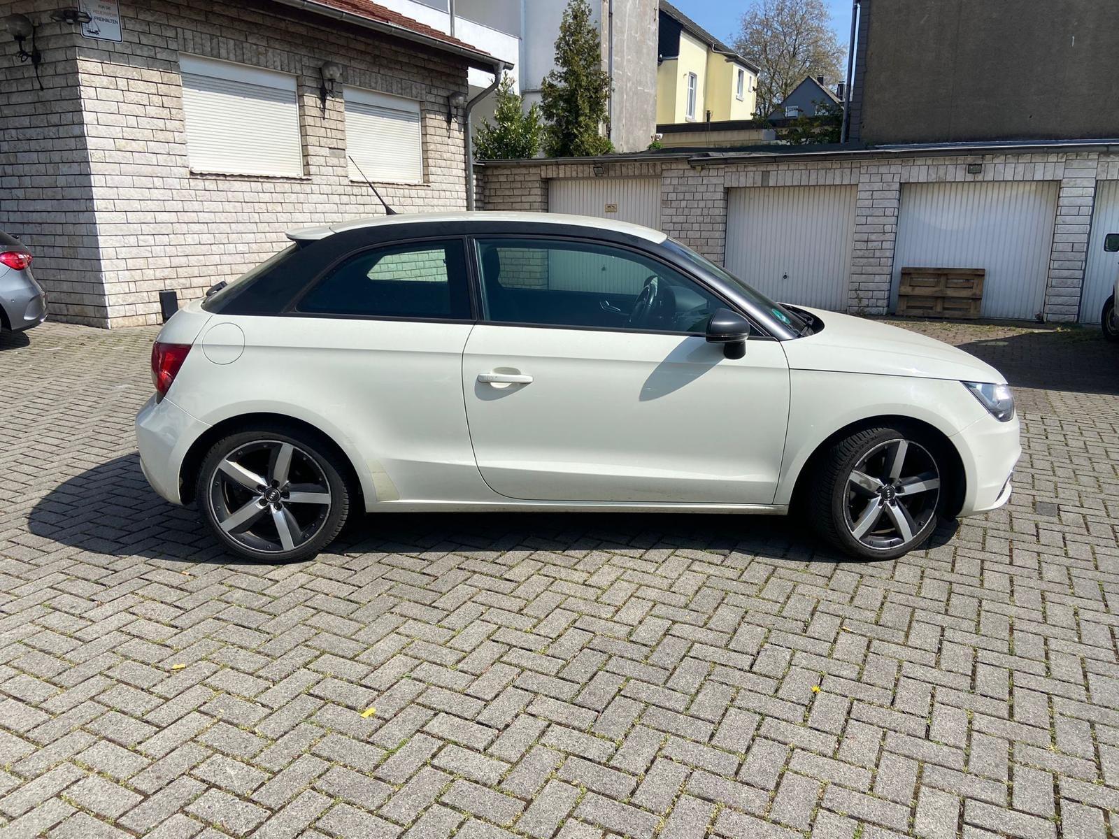Audi A1  1.6 TDI ambition/Navi/APS/Tüv 01/2028
