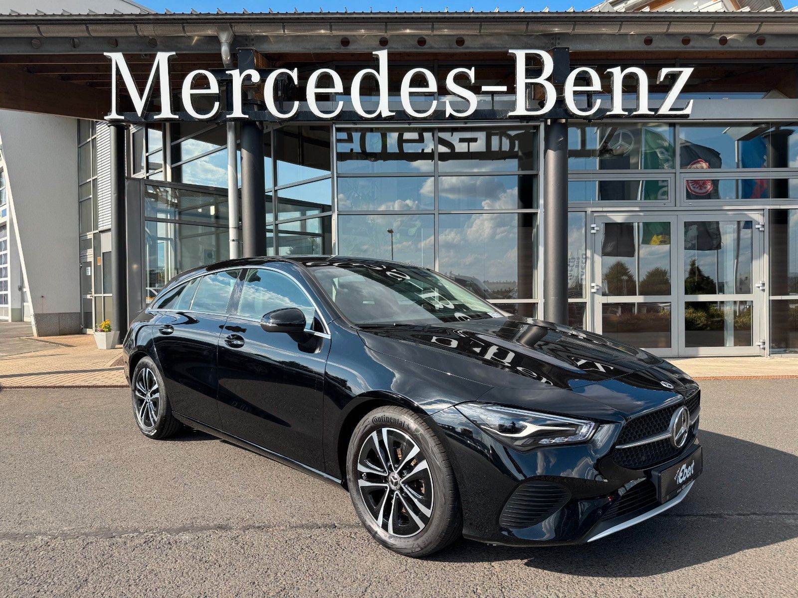 Fahrzeugabbildung Mercedes-Benz CLA 180 SB Kamera+LED+CarPlay+Spur+DAB