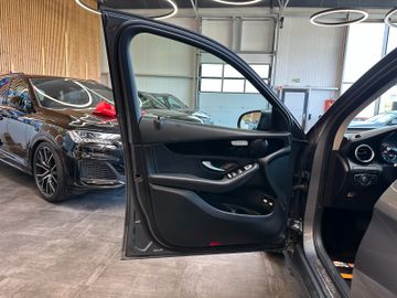 MYAUTOCENTER – Gebraucht- und Jahreswagen mit Werkstattservice in Pfaffenhofen Mercedes-Benz GLC *TÜVSERVICE NEU*TEMPO*AHK*SitzHZ*NAV*PDC*