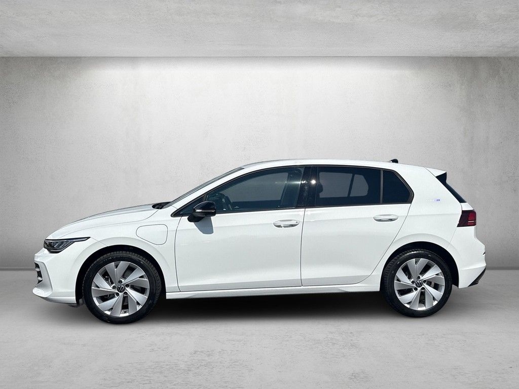Volkswagen Golf VIII 1.5 TSI eHybrid 150 kW Energy SOH100% foto 4